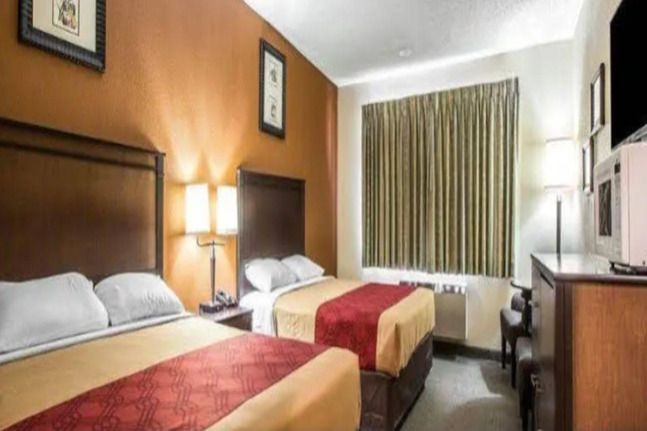เบย์มอนต์ บาย วินด์แฮม ออนแทริโอ Hotel ออนตาริโอ ภายนอก รูปภาพ