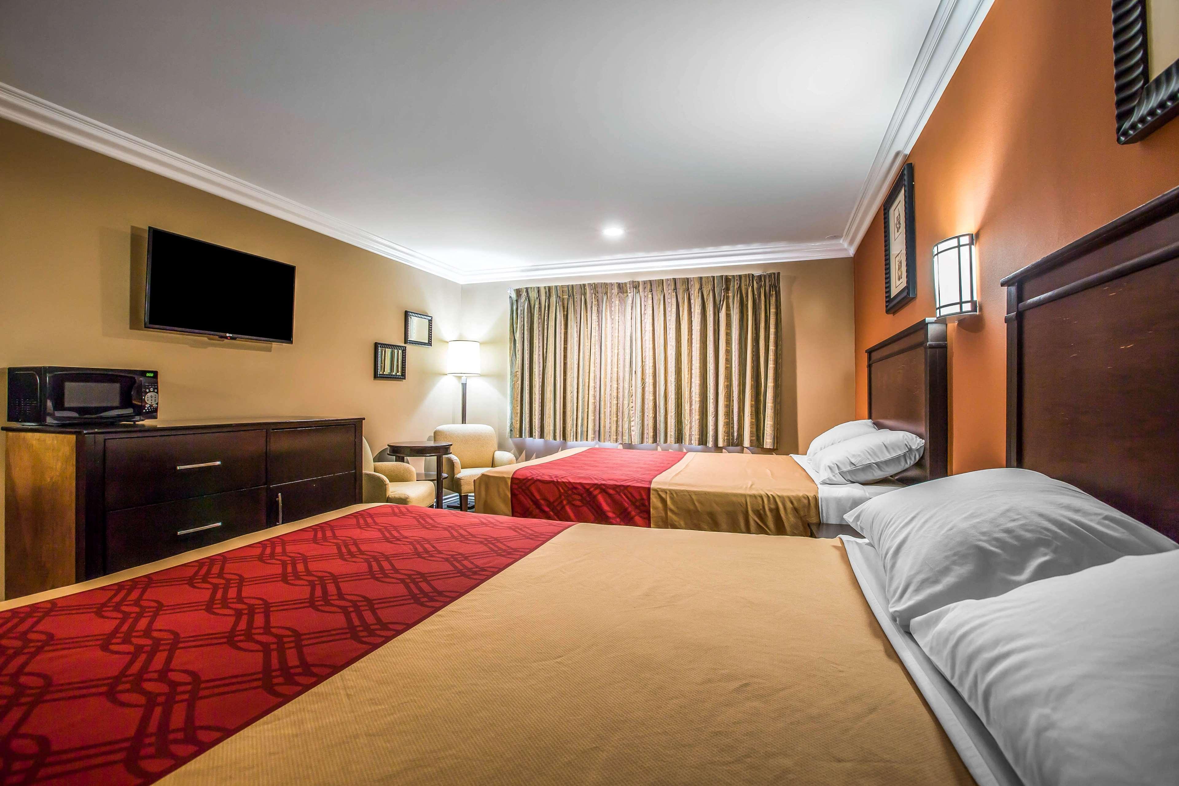 เบย์มอนต์ บาย วินด์แฮม ออนแทริโอ Hotel ออนตาริโอ ภายนอก รูปภาพ